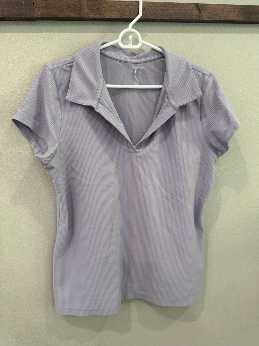 CALIA by Carrie Underwood Lavender Short-Sleeve Collared V-Neck Top